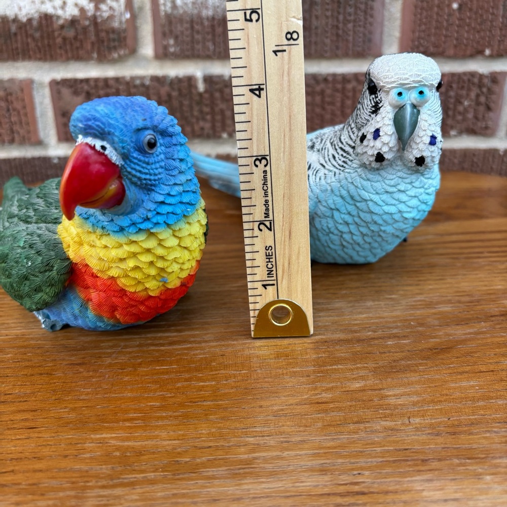 Birds Parrot Parakeet Realistic Colorful Animal Figurines Set of 2 - Picture 6 of 7